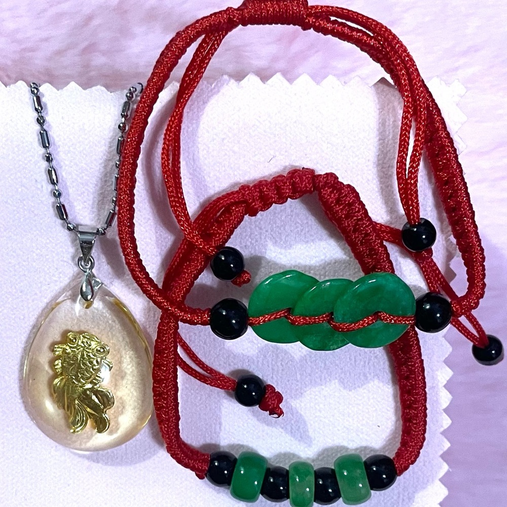 Gorgeous 24K Gold Foil Lucky Gold Fish Charm Pendant Necklace Jade Bracelet